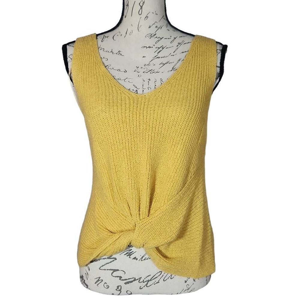 Moon & Madison Women's Size Large Yellow Knot Front Knit V-Neck Sweater Tank